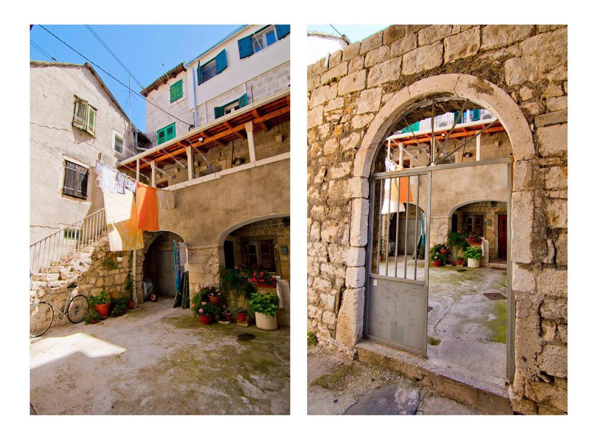 Luxury Old Town Suites Split Bagian luar foto