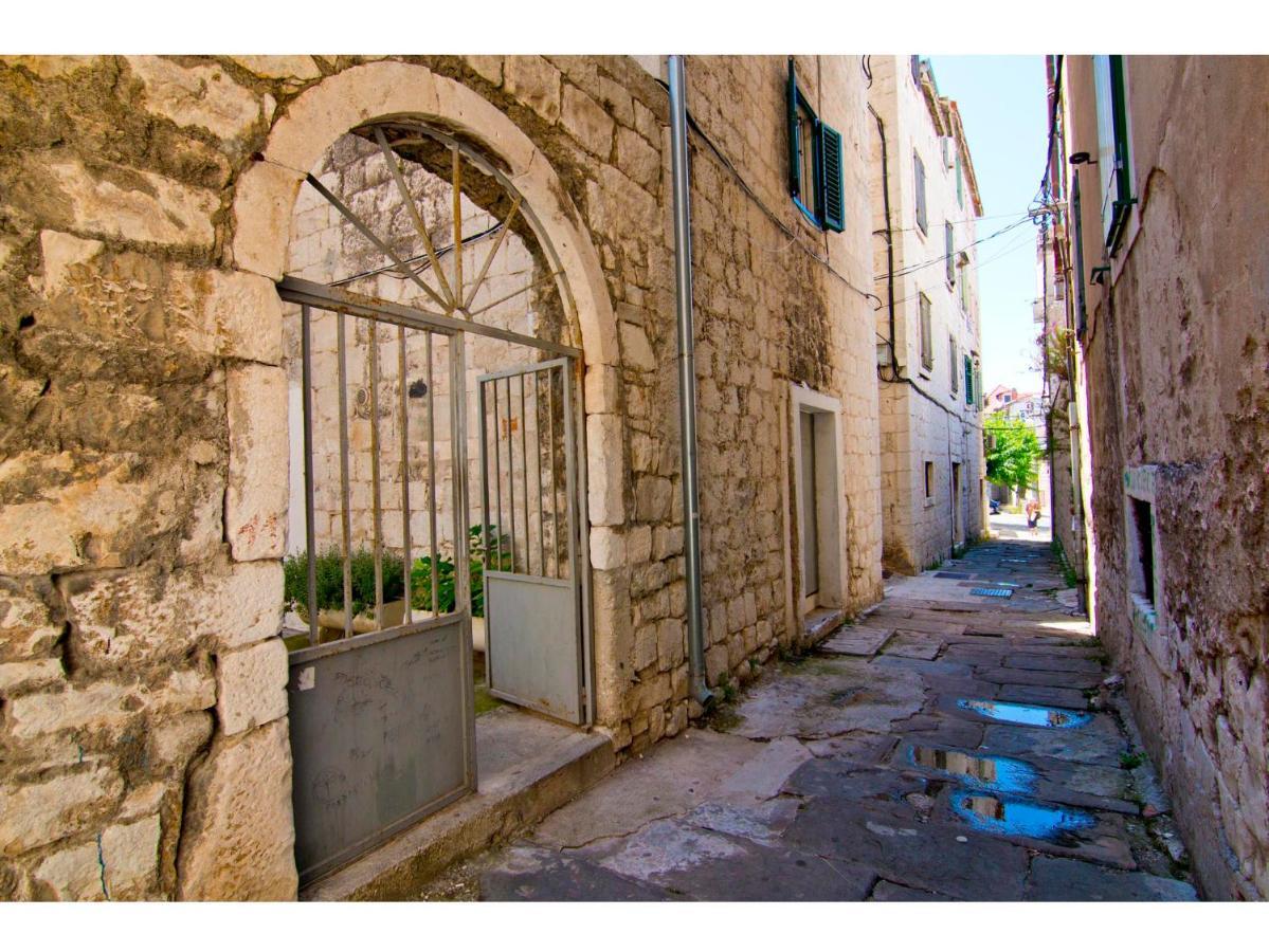 Luxury Old Town Suites Split Bagian luar foto